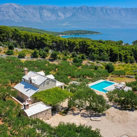 Unique In Olive Field With Salted Swimming Pool-villa Frida *