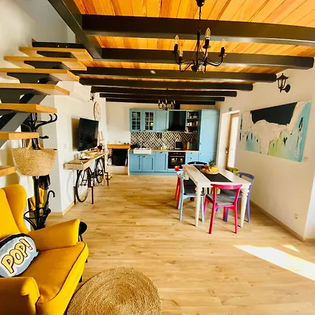 ヴィラ Unique In Olive Field With Salted Swimming Pool-villa Frida
