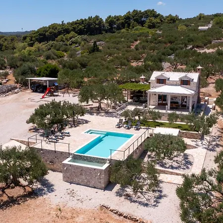 Unique In Olive Field With Salted Swimming Pool-villa Frida *